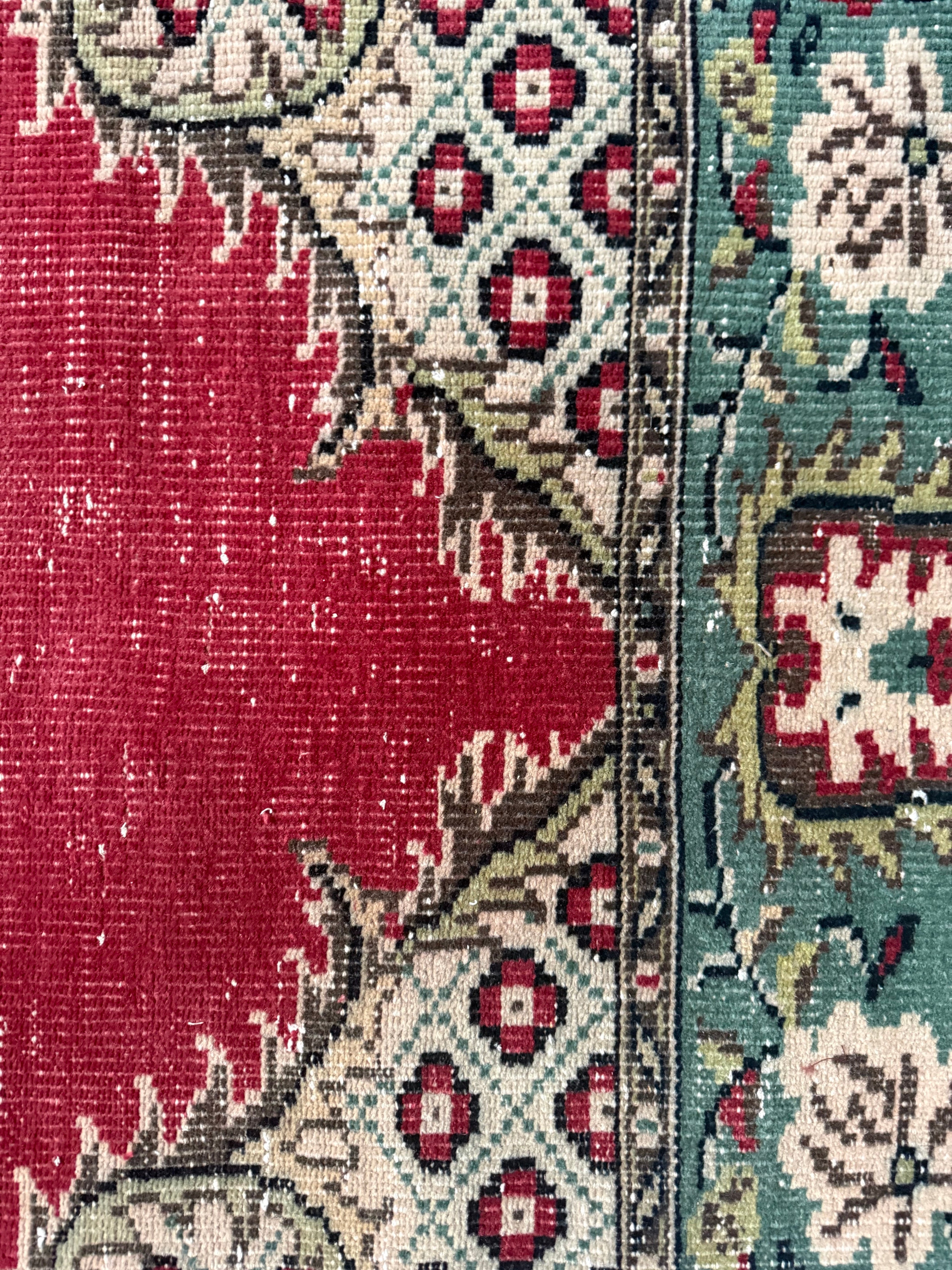 Vintage Rug Cat Scratchers Bright red flourishes